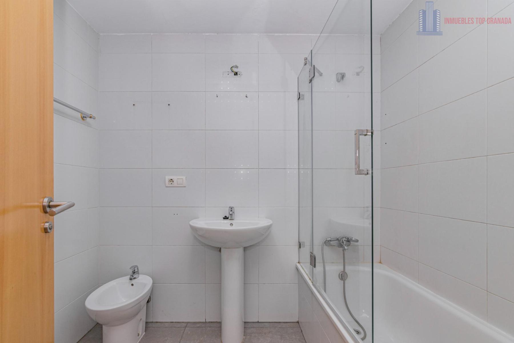 For sale of flat in Alhendín