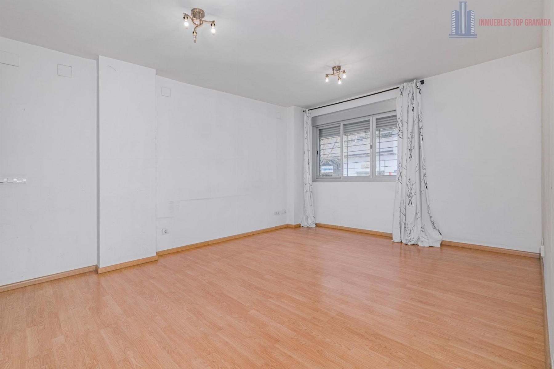 For sale of flat in Alhendín