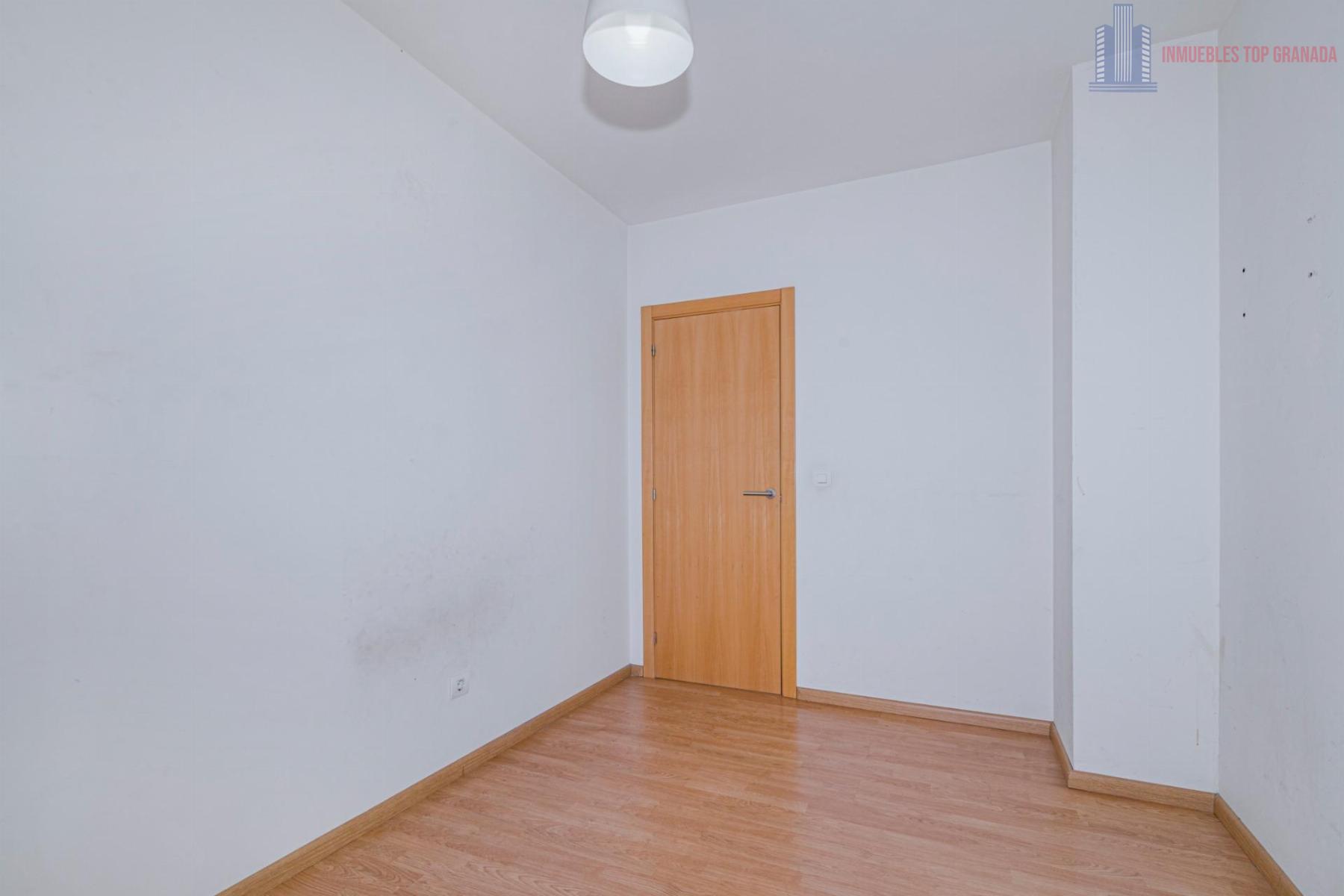 For sale of flat in Alhendín