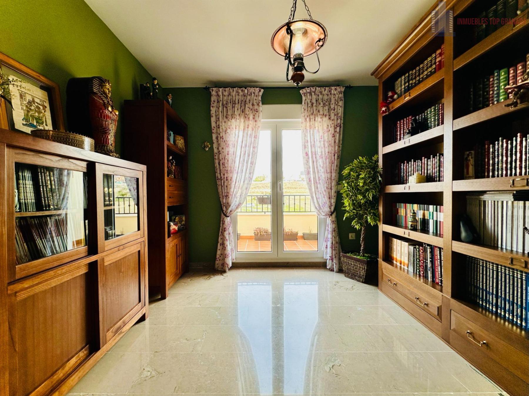 For sale of house in Ogíjares
