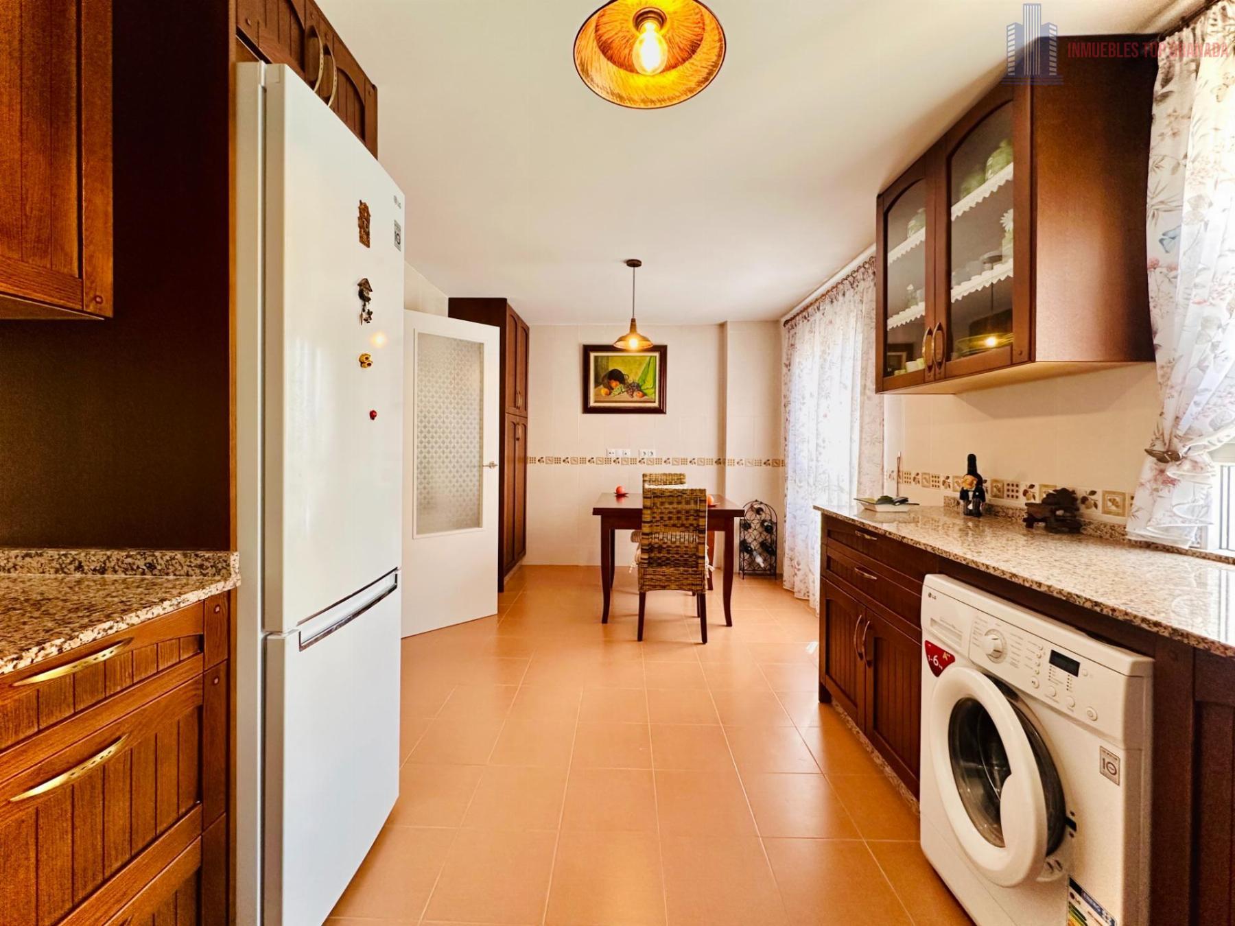For sale of house in Ogíjares