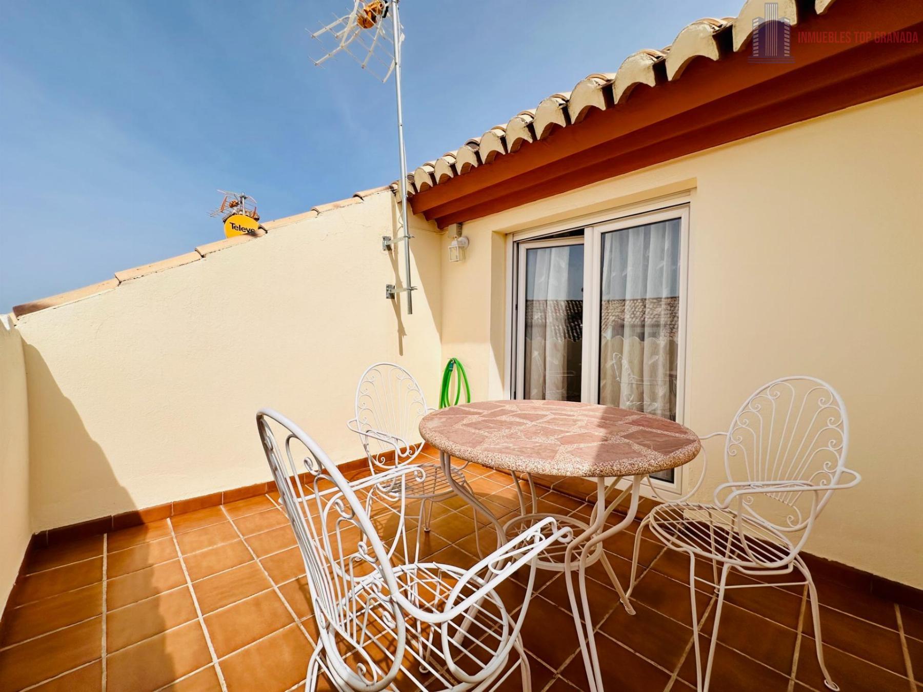 For sale of house in Ogíjares