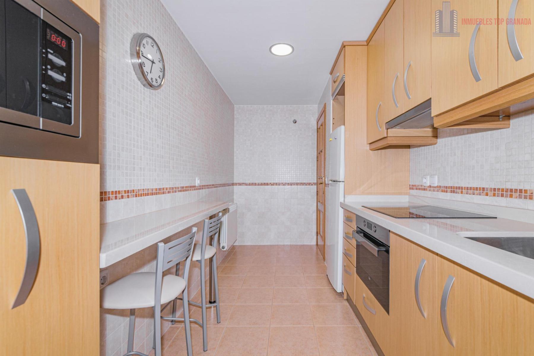 For sale of flat in Granada