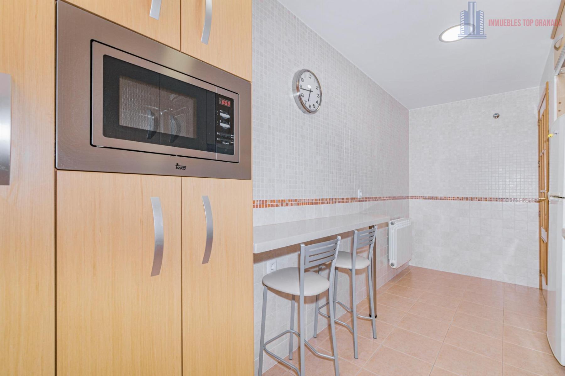For sale of flat in Granada