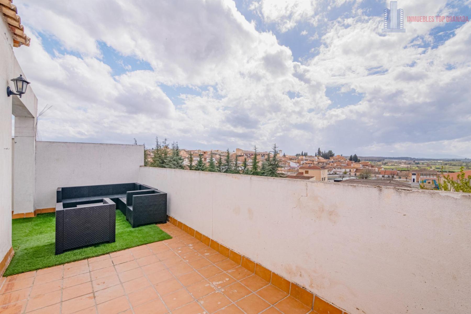For sale of penthouse in Láchar