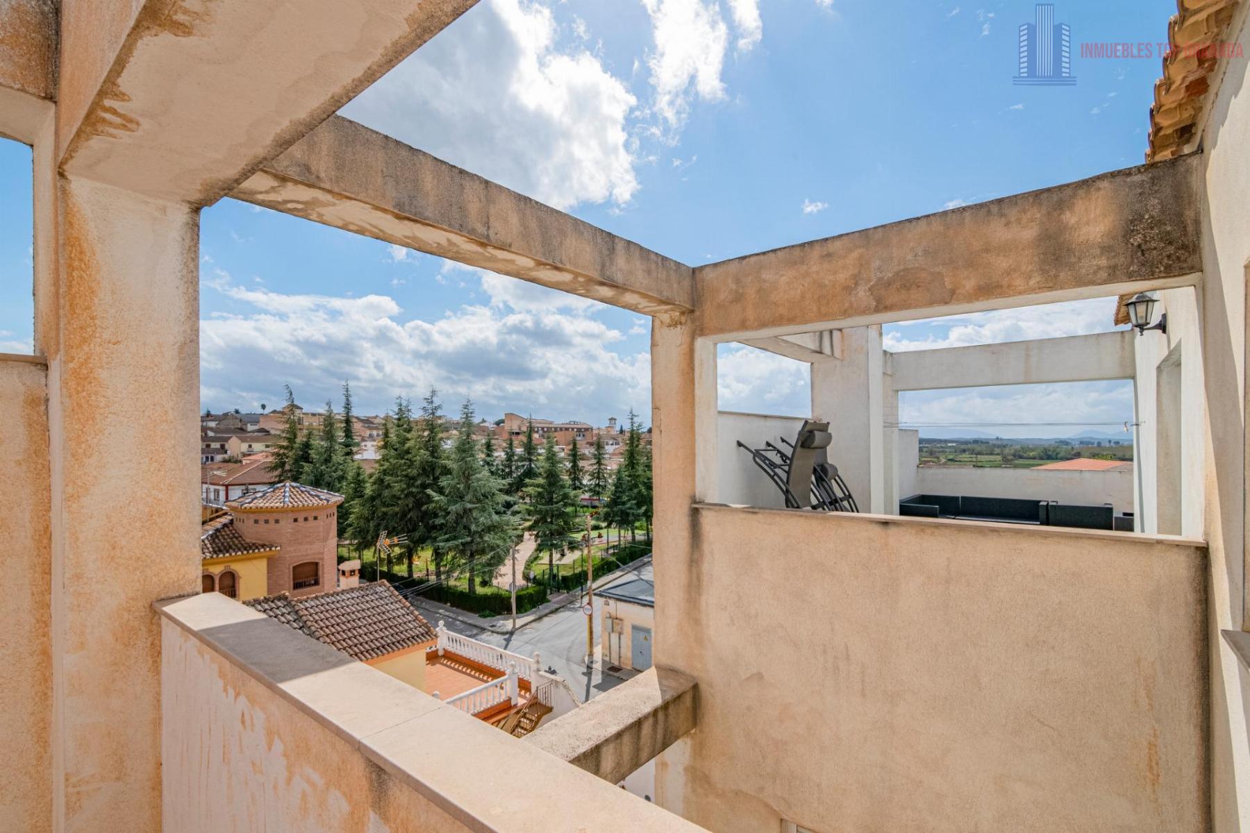 For sale of penthouse in Láchar