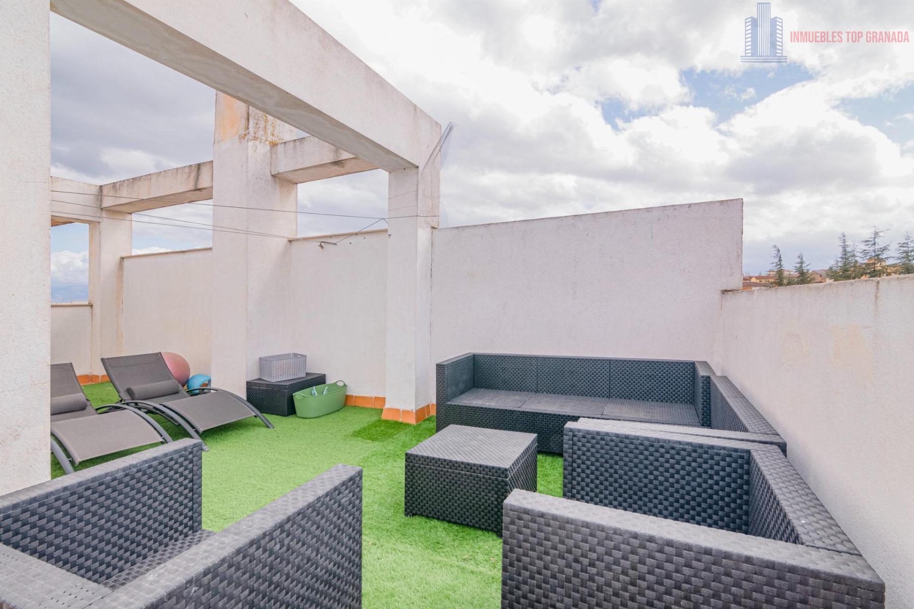 For sale of penthouse in Láchar