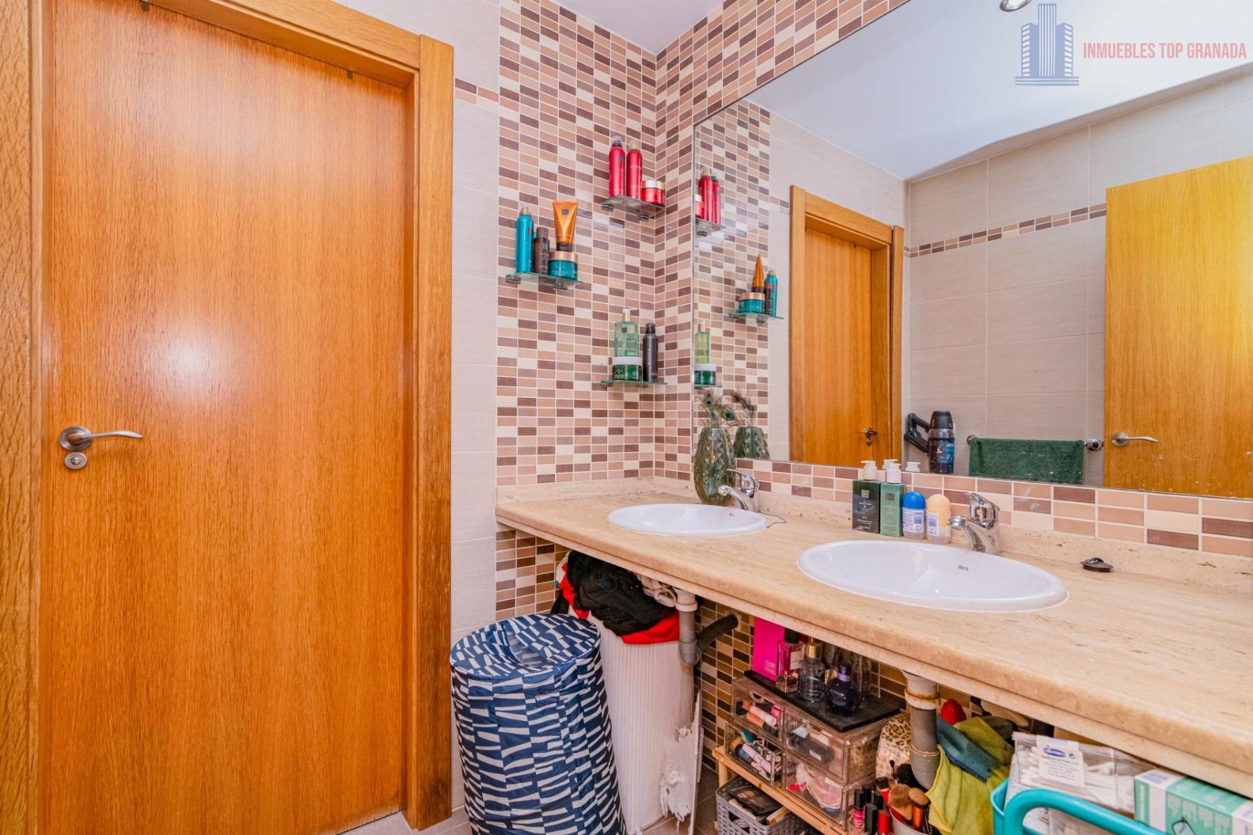 For sale of penthouse in Láchar