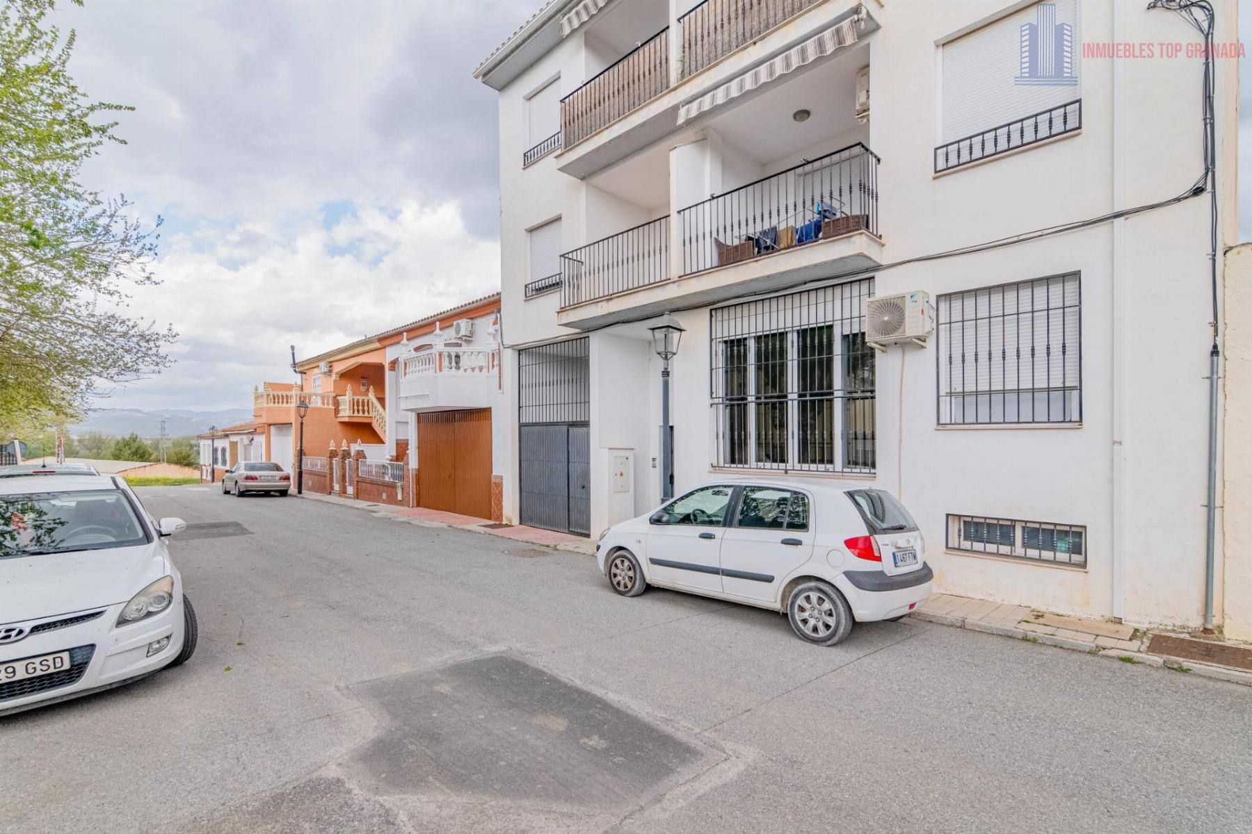 For sale of penthouse in Láchar