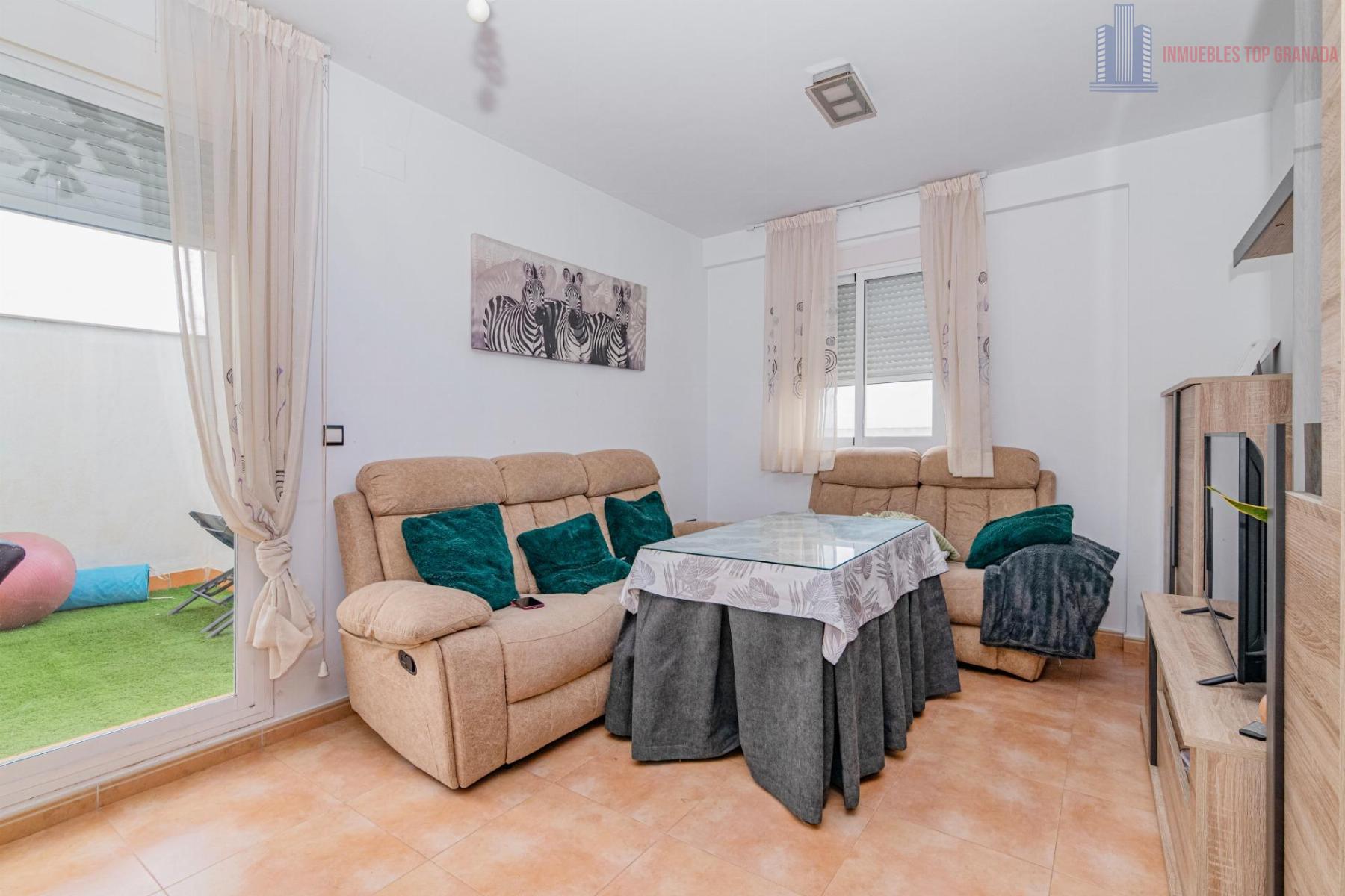 For sale of penthouse in Láchar