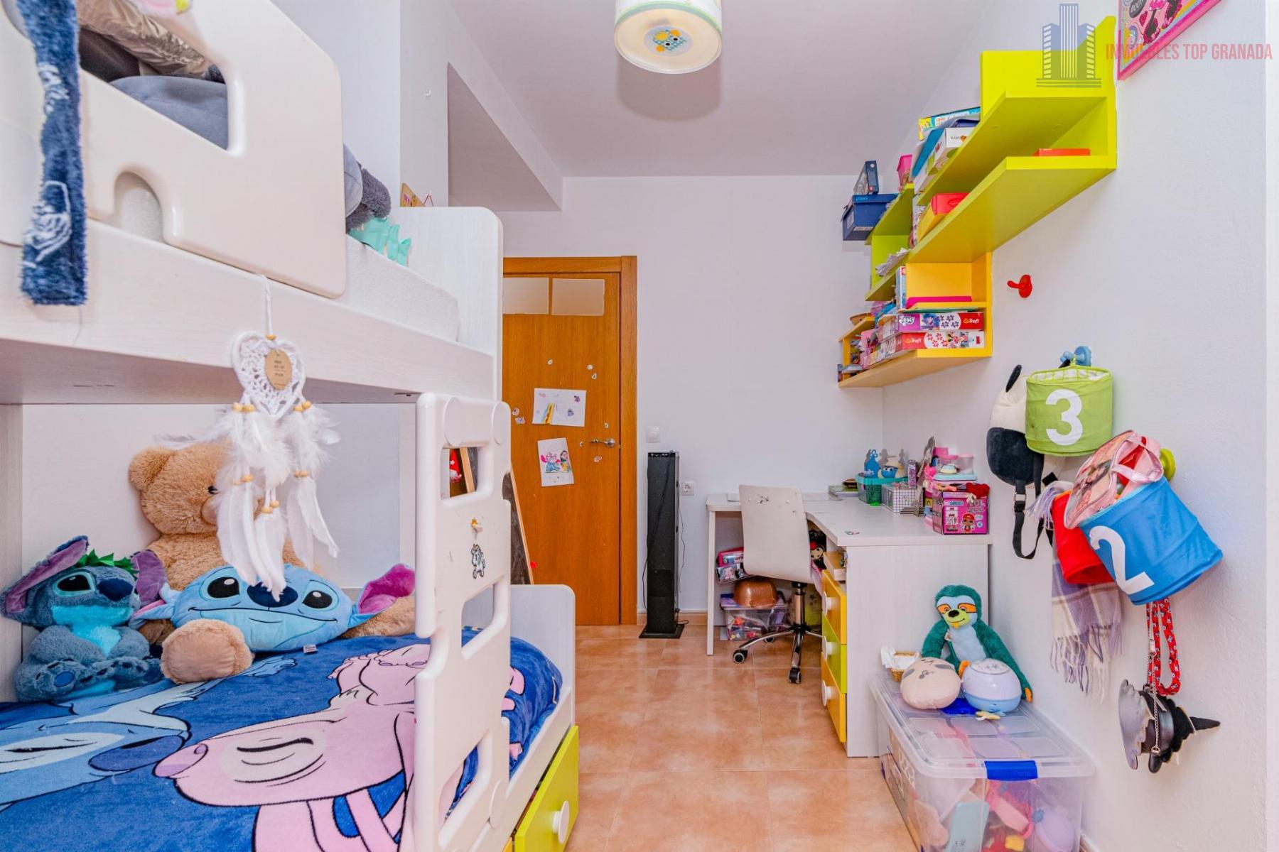 For sale of penthouse in Láchar