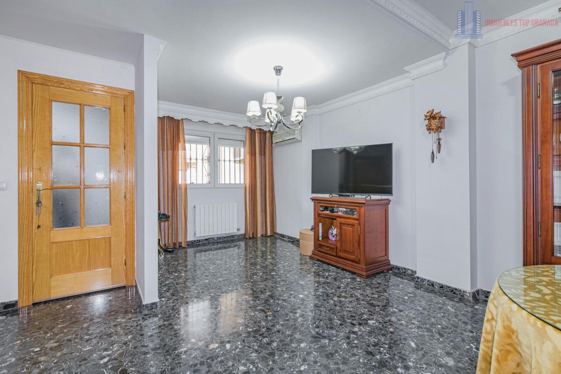 Venta de casa en Las Gabias