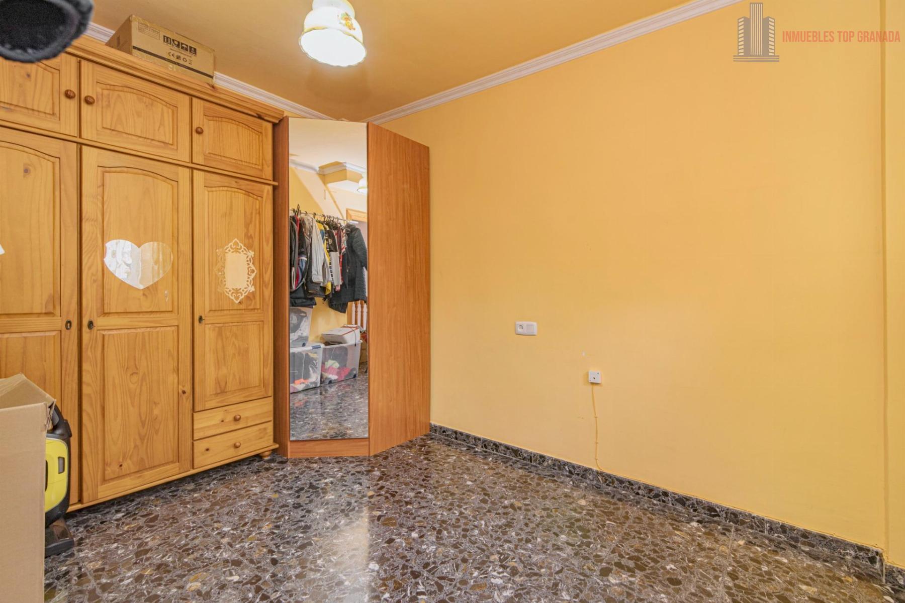 Venta de casa en Las Gabias