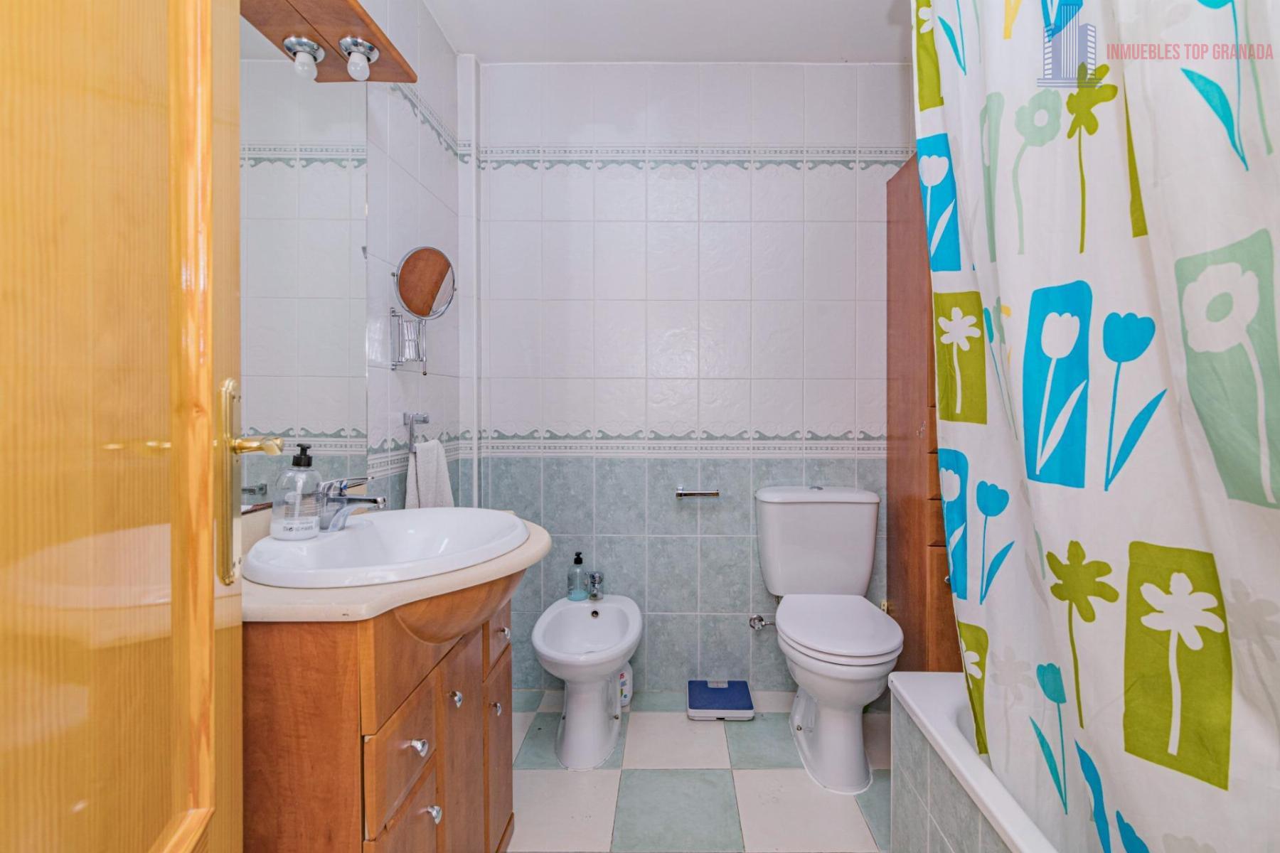 Venta de casa en Las Gabias