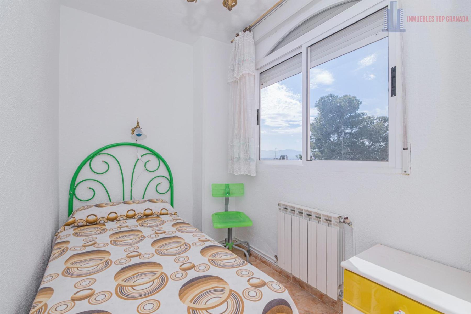 For sale of house in Peligros