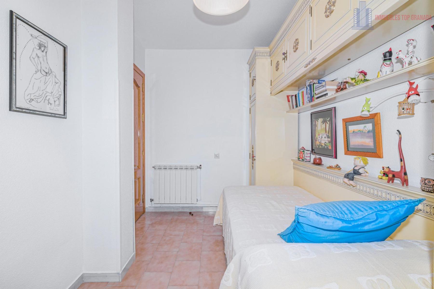 For sale of house in Peligros