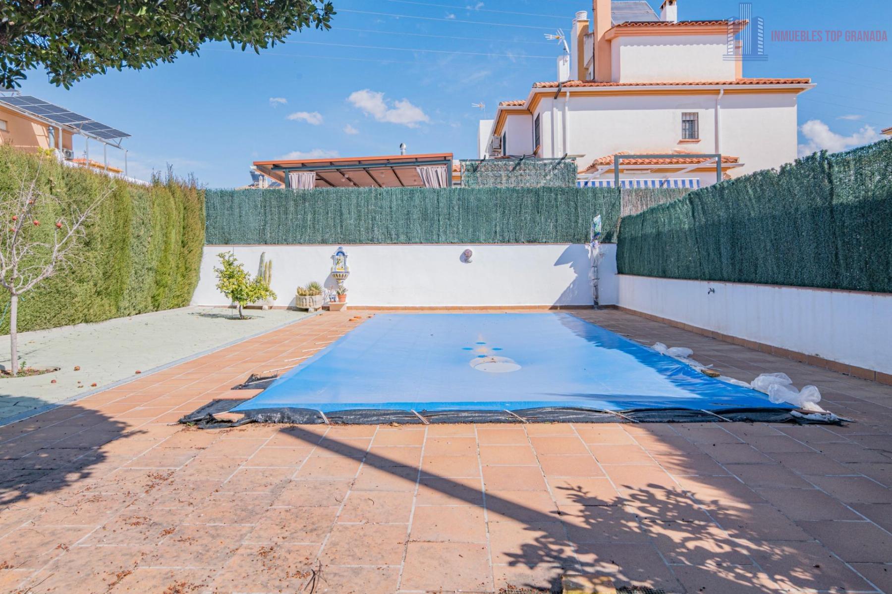 For sale of house in Peligros