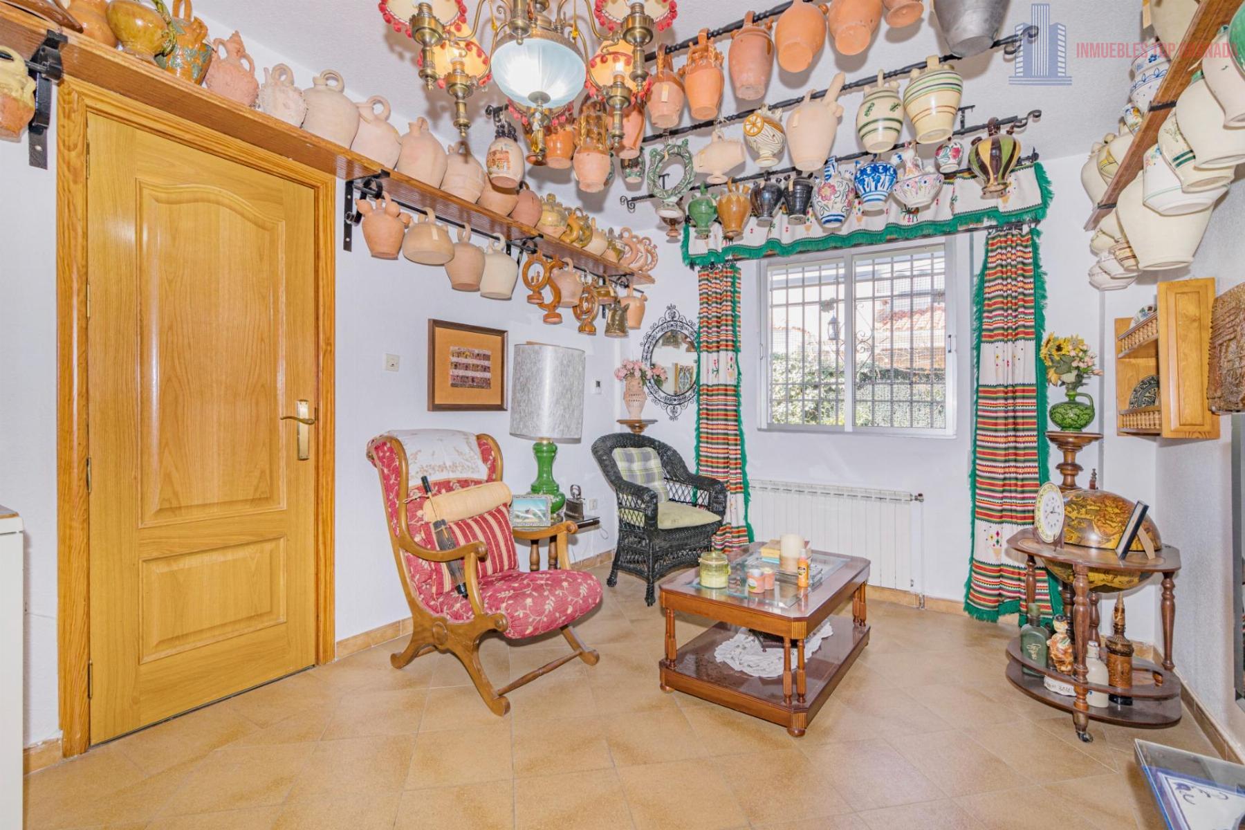 For sale of house in Peligros
