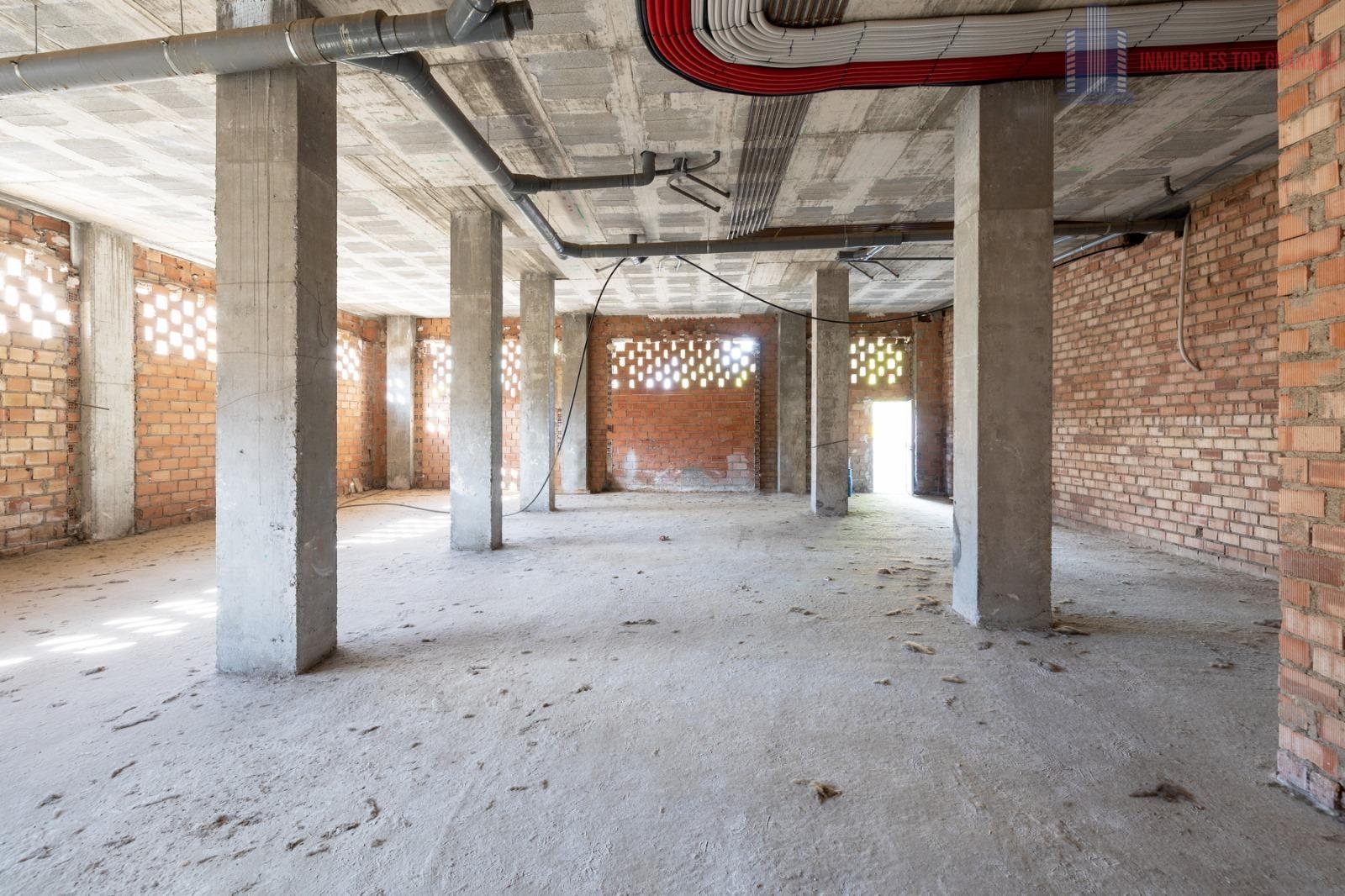 For sale of commercial in Ogíjares