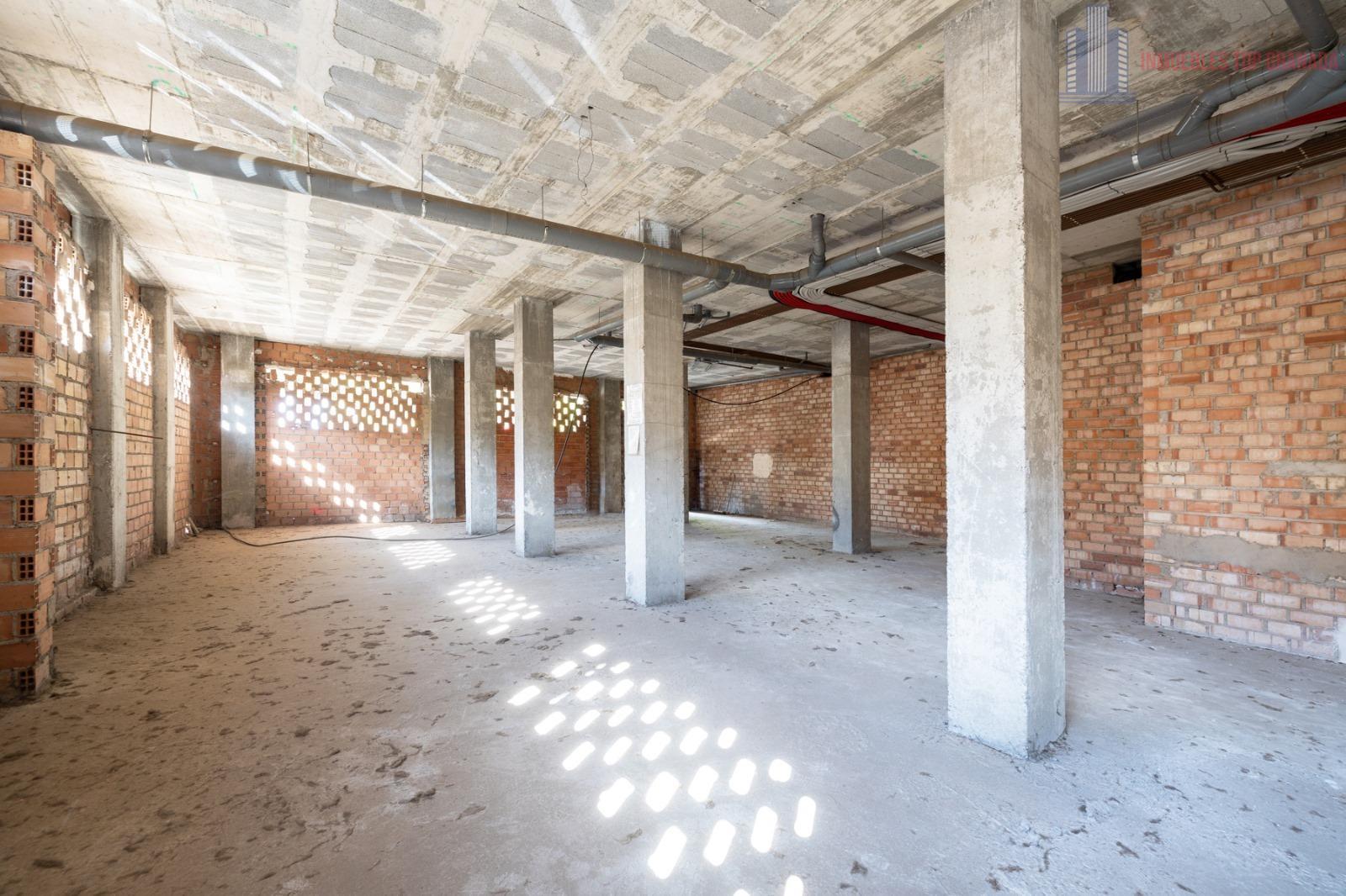 For sale of commercial in Ogíjares