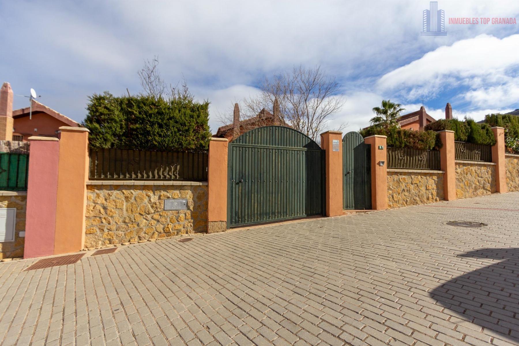 For sale of chalet in Dílar