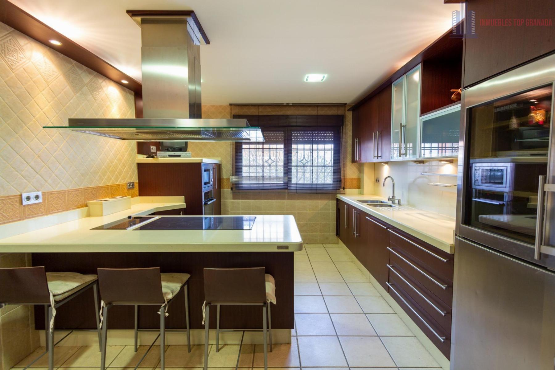 For sale of chalet in Dílar