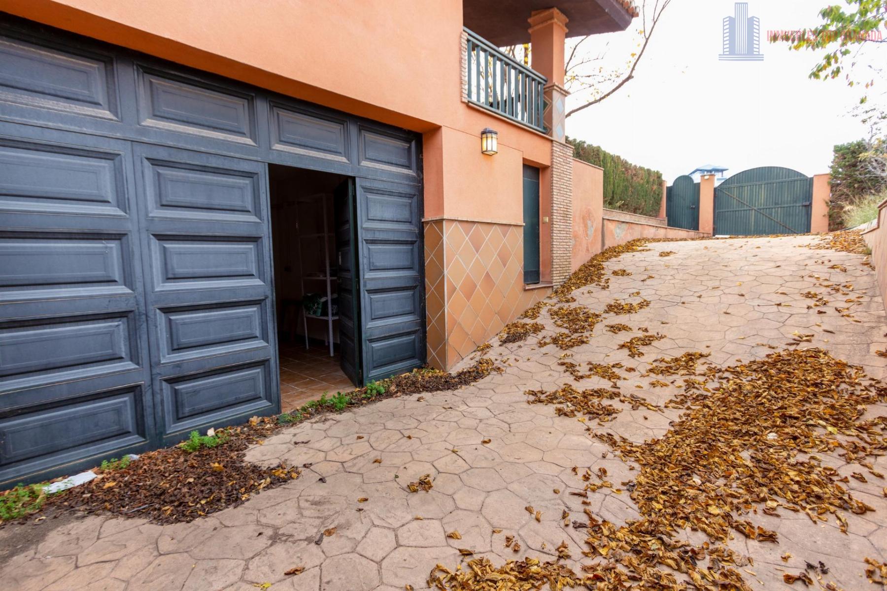 For sale of chalet in Dílar