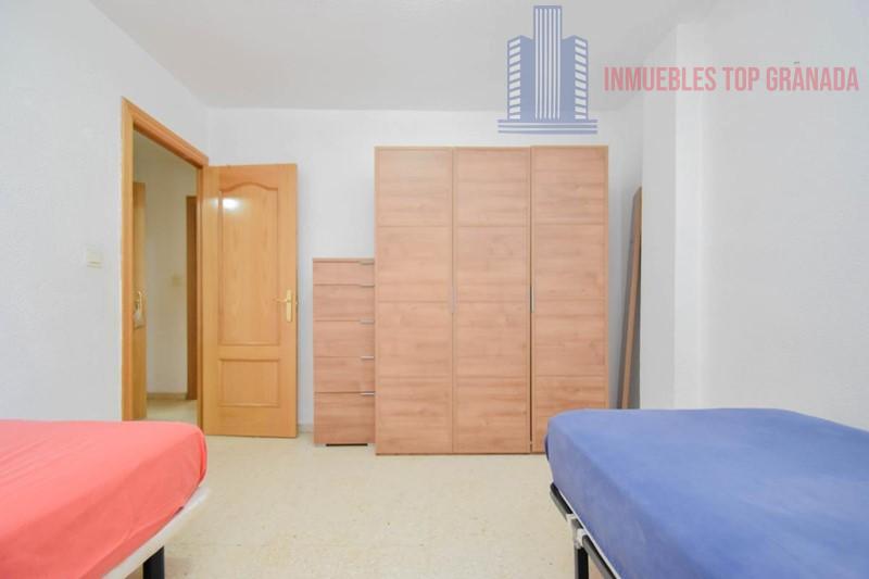 For sale of flat in Atarfe