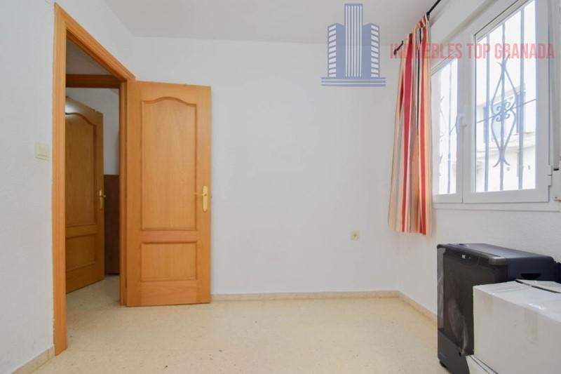 For sale of flat in Atarfe