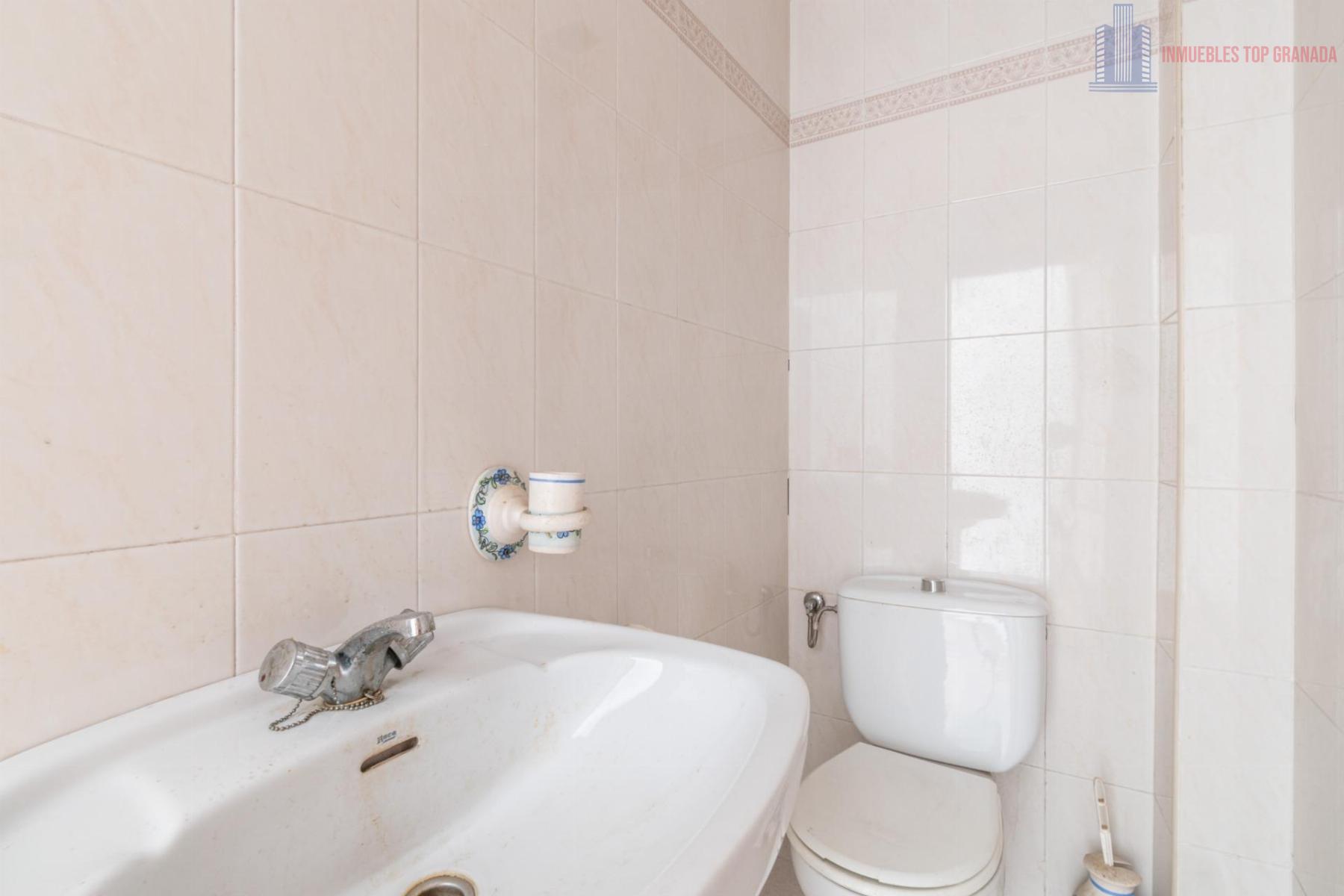 For sale of house in Santa Fe
