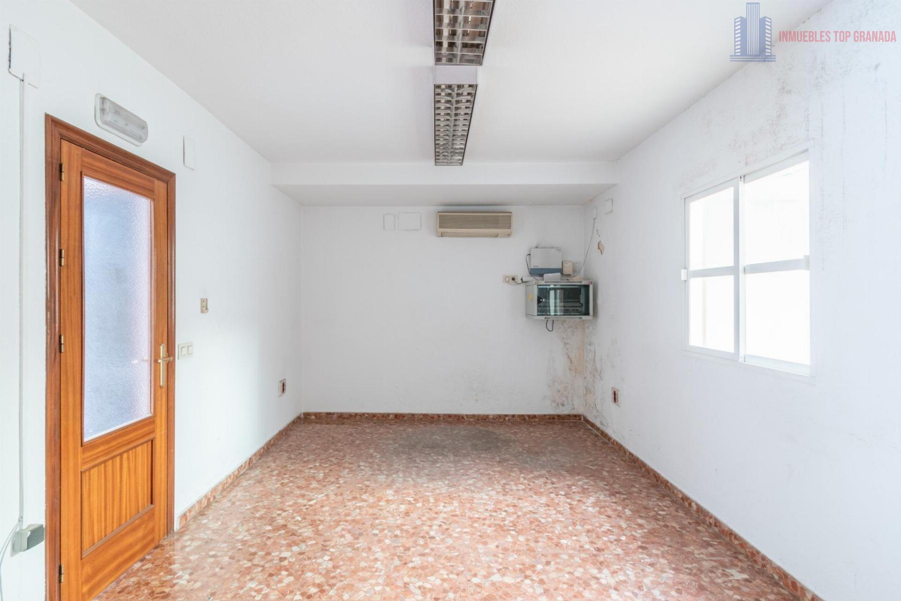 For sale of house in Santa Fe