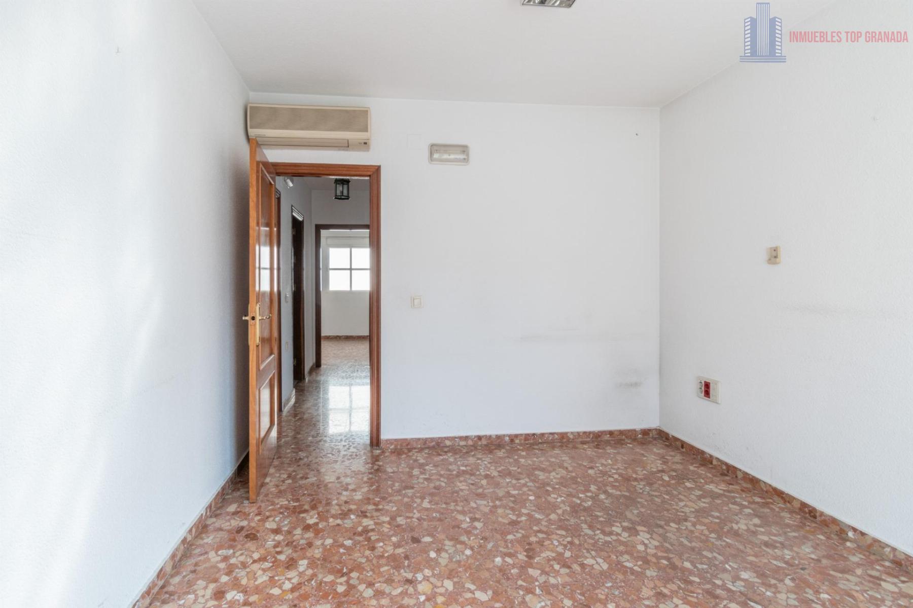 For sale of house in Santa Fe