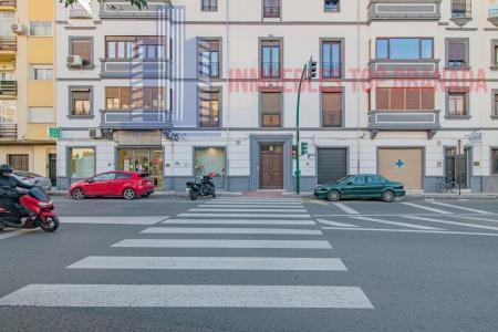 For sale of flat in Granada