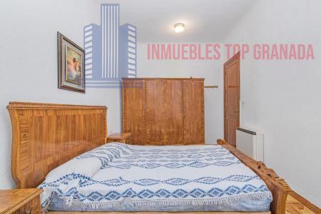 For sale of flat in Granada