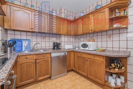 For sale of flat in Granada