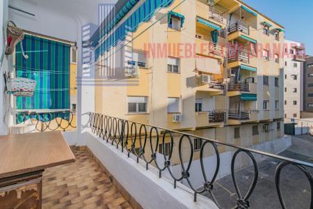 For sale of flat in Granada