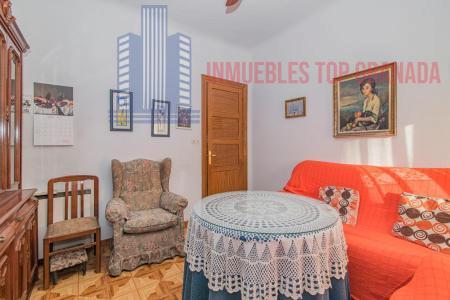 For sale of flat in Granada