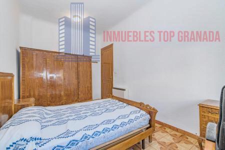 For sale of flat in Granada