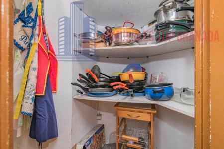 For sale of flat in Granada