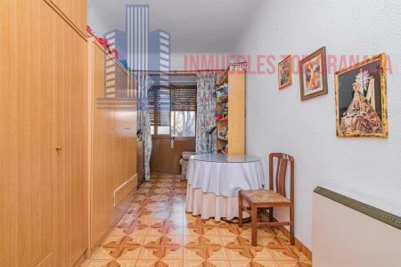 For sale of flat in Granada
