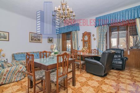 For sale of flat in Granada