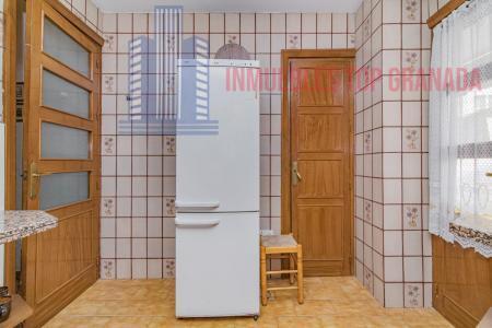 For sale of flat in Granada