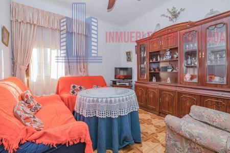 For sale of flat in Granada