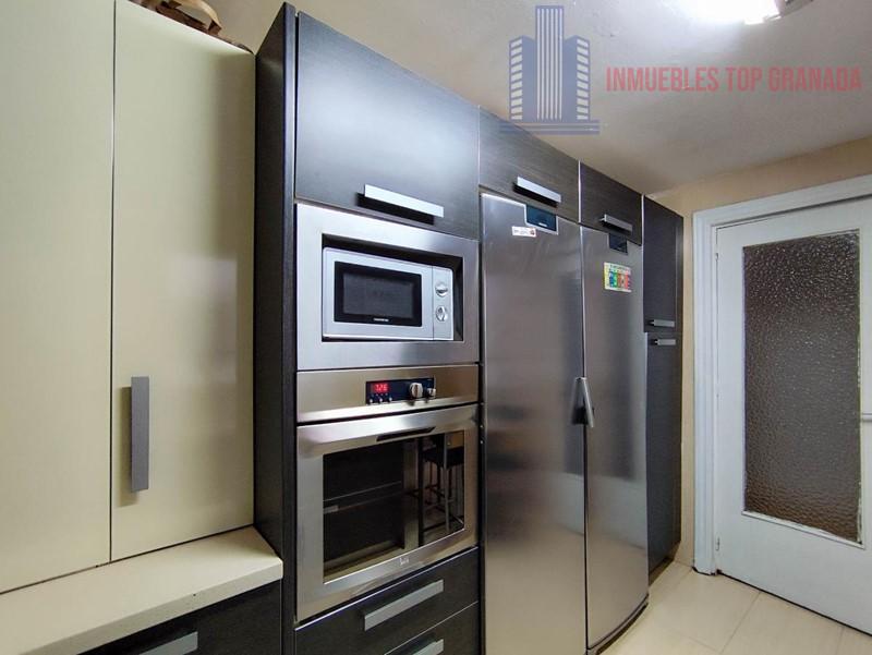 For sale of flat in Granada