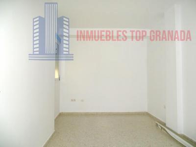 For sale of flat in Ogíjares