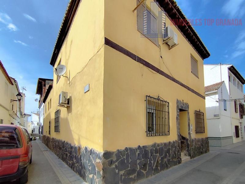 For sale of house in Santa Fe