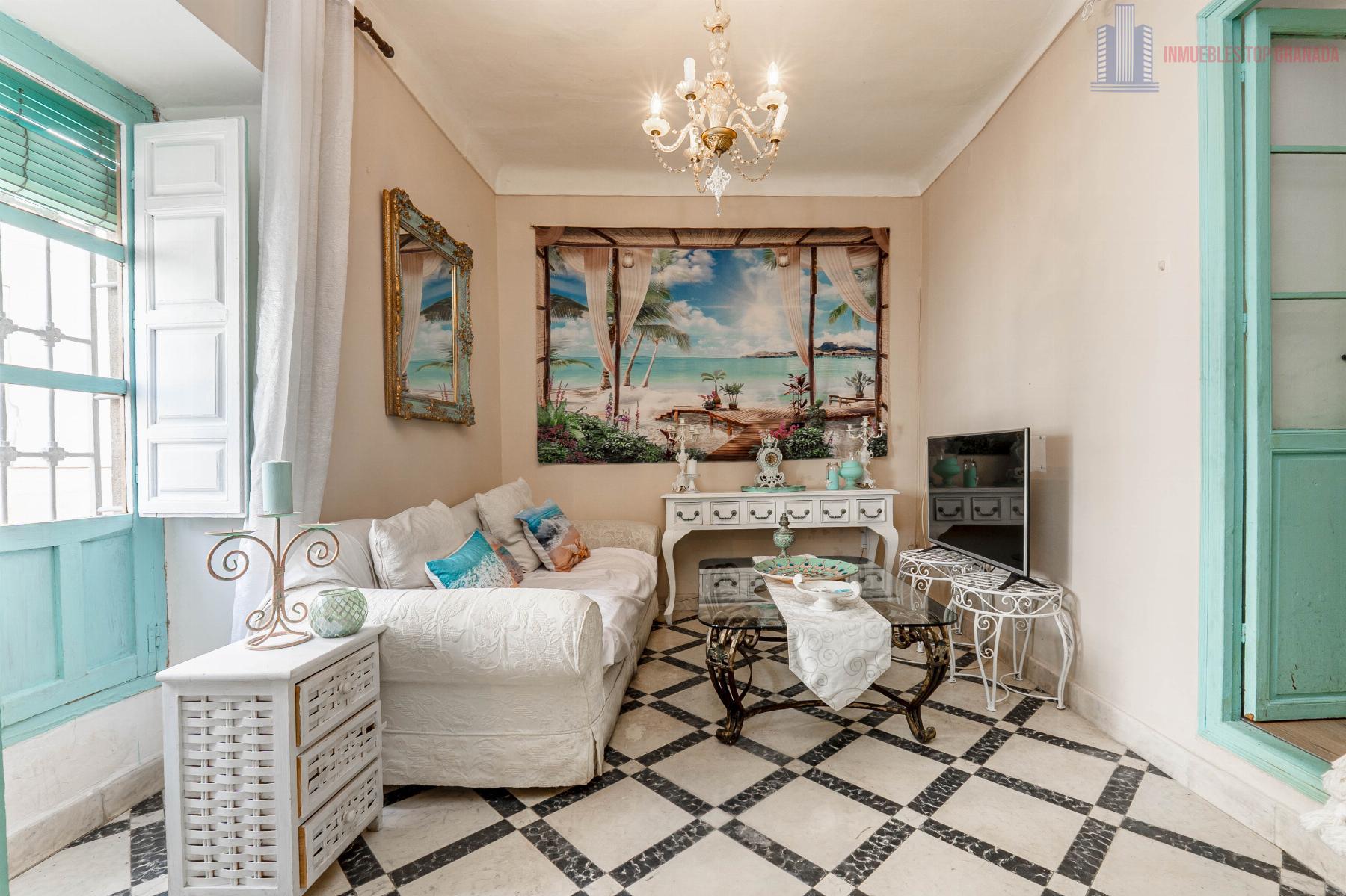 For sale of house in Illora
