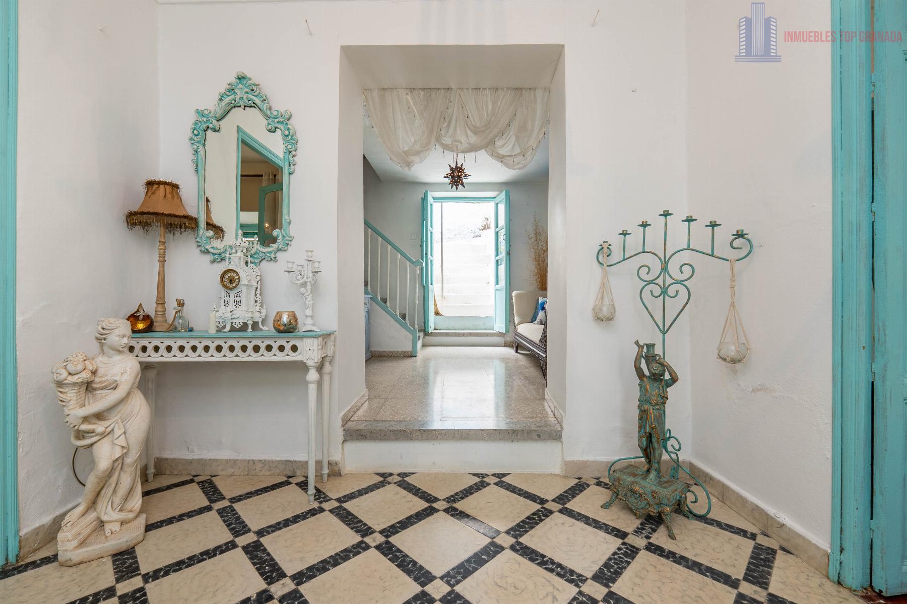 For sale of house in Illora