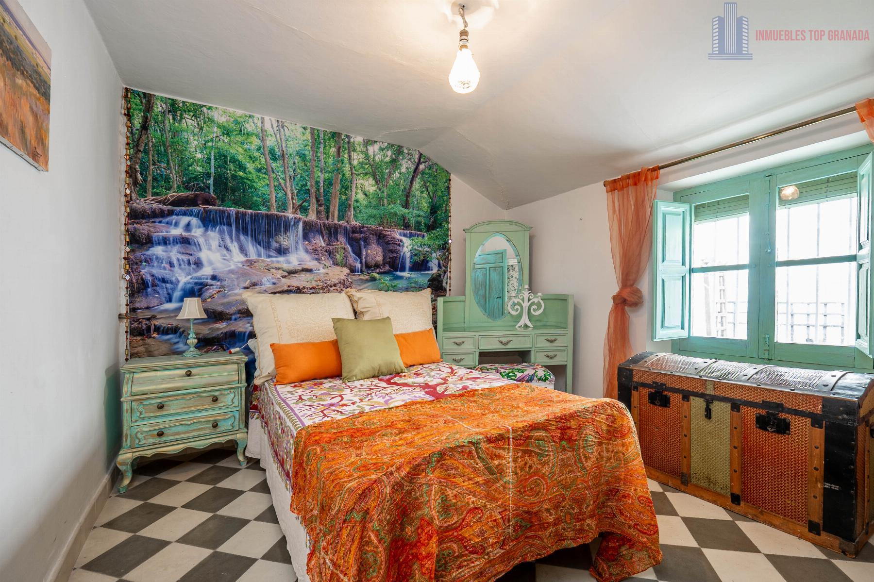 For sale of house in Illora