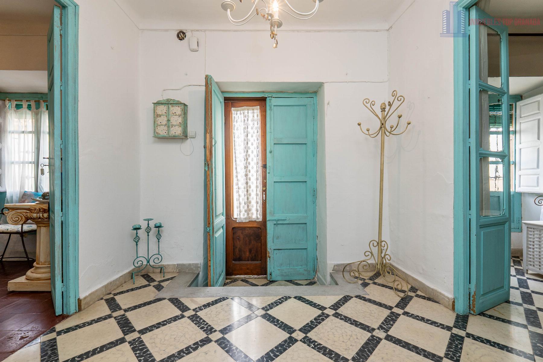 For sale of house in Illora